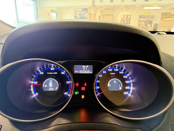 Hyundai ix35 14 of 19