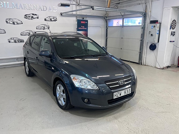 Kia Ceed 2 of 5