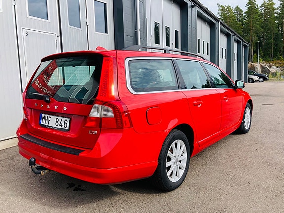 Volvo V70 4 of 7