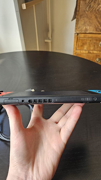 Nintendo Switch model 2022 image 5