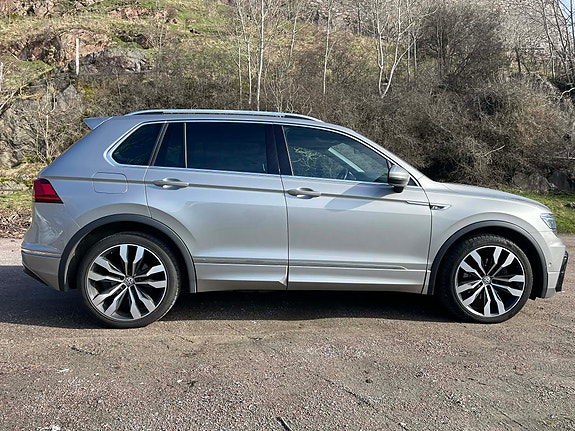Volkswagen Tiguan 4 of 5