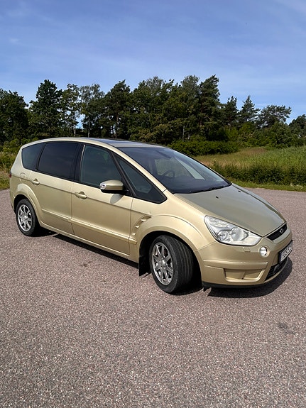 Ford S-MAX 2 of 5