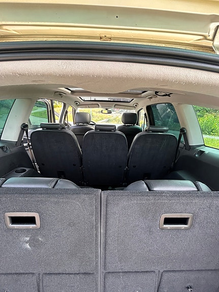 Ford S-MAX 4 of 5