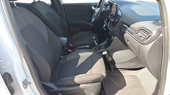 Ford Puma 3 of 5