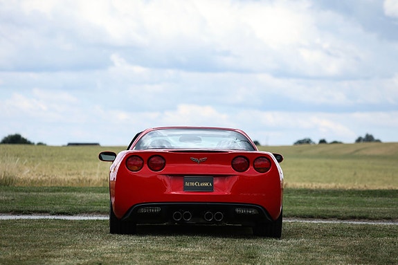 Chevrolet Corvette 7 of 19
