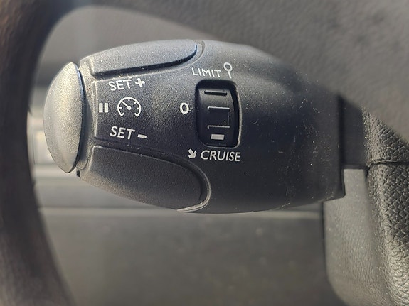 Peugeot 308 18 of 25