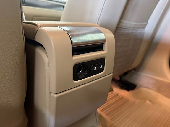 Volvo XC70 29 of 30