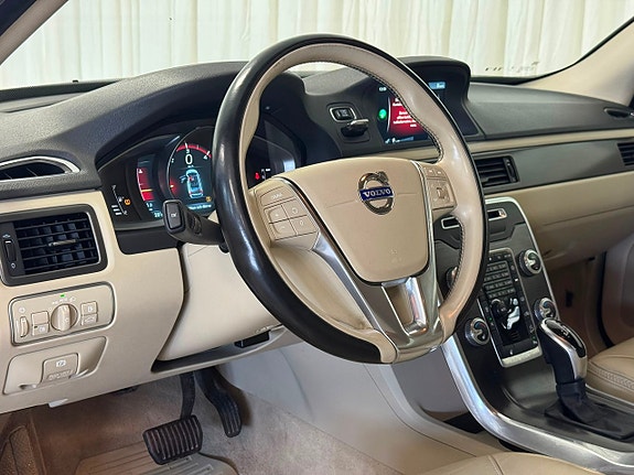 Volvo XC70 9 of 30