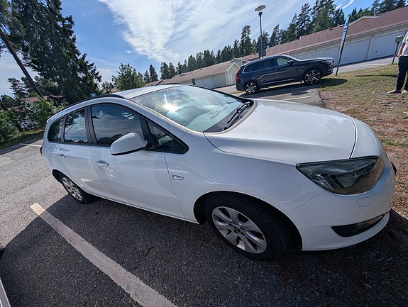 Opel Astra 3 of 5