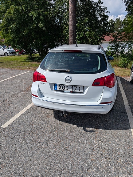Opel Astra 2 of 5