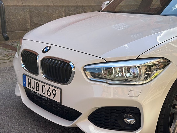 BMW 120d 4 of 5