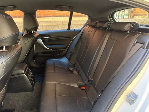 BMW 120d 13 of 15