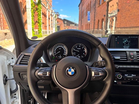 BMW 120d 10 of 15
