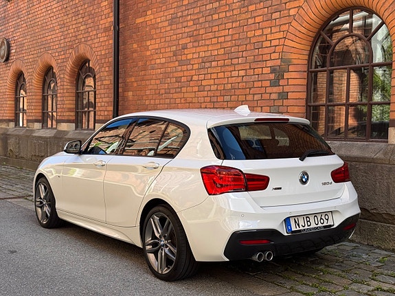 BMW 120d 3 of 5