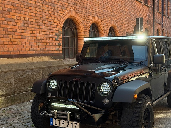 Jeep Wrangler 3 of 23