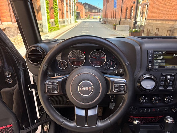 Jeep Wrangler 12 of 23