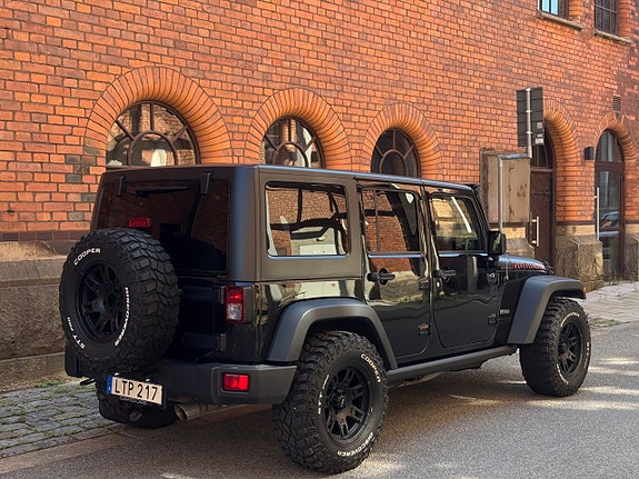 Jeep Wrangler 22 of 23