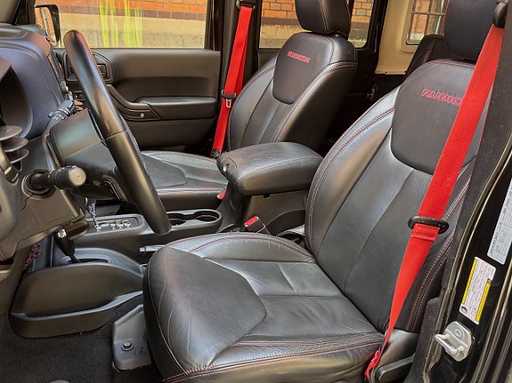 Jeep Wrangler 11 of 23