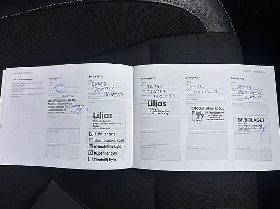 Volvo XC40 14 of 15