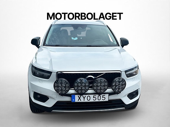 Volvo XC40 7 of 15