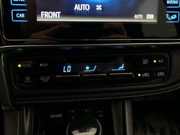 Toyota Auris 21 of 30