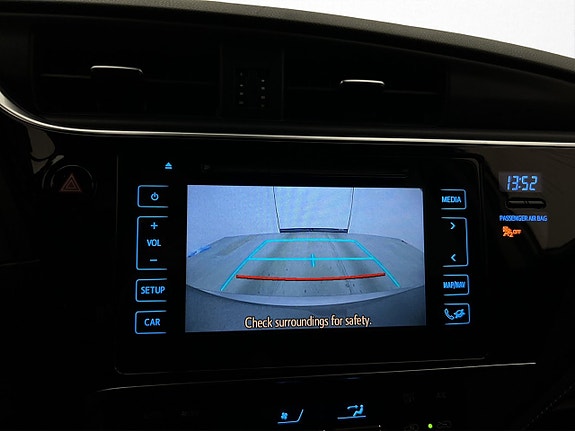 Toyota Auris 19 of 30