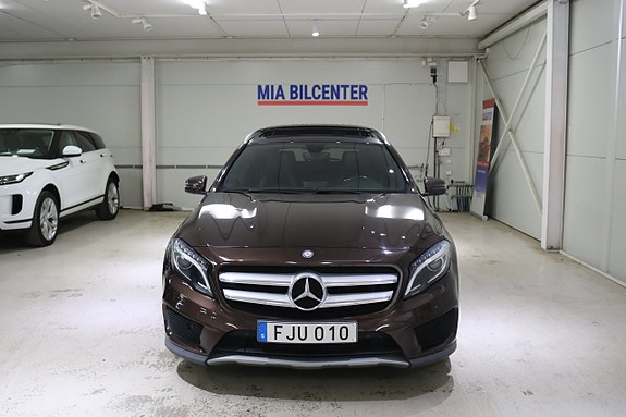 Mercedes-Benz GLA220 20 of 22