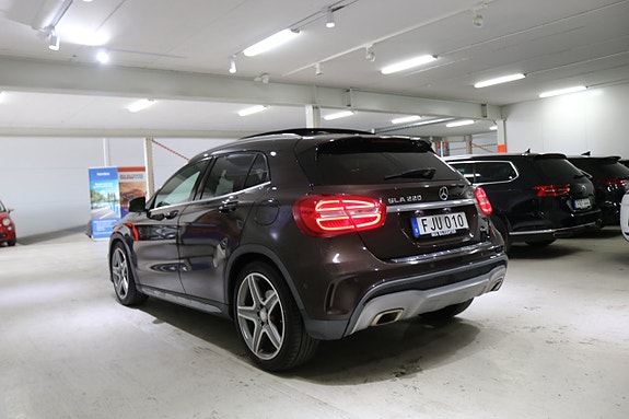 Mercedes-Benz GLA220 7 of 22
