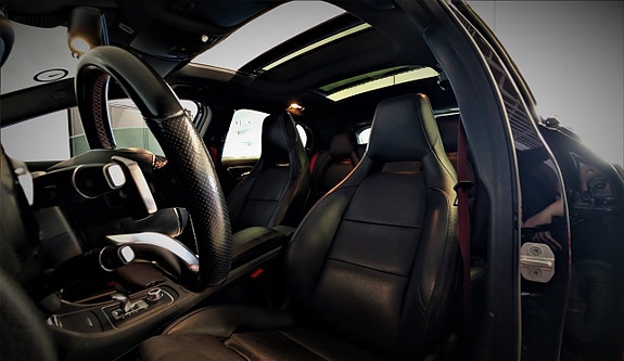 Mercedes-Benz GLA45 16 of 22