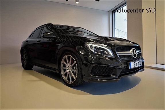 Mercedes-Benz GLA45 7 of 22