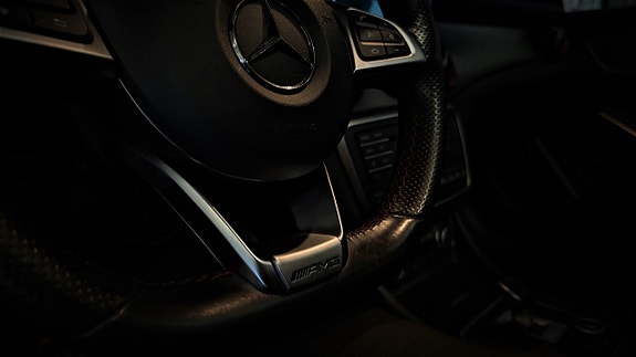 Mercedes-Benz GLA45 18 of 22