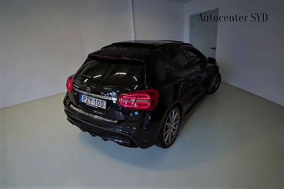 Mercedes-Benz GLA45 5 of 5
