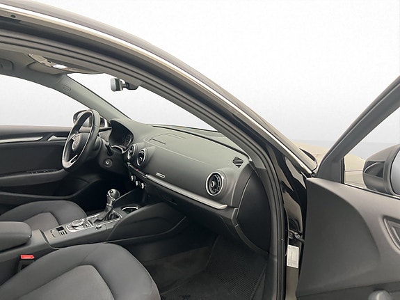 Audi A3 23 of 29
