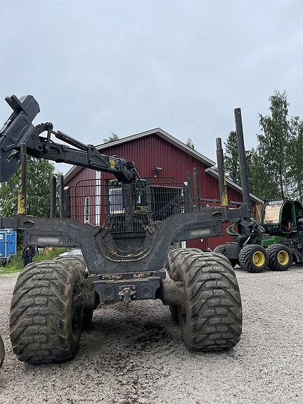John Deere 1910G 3 of 6