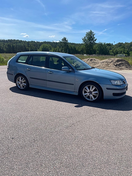 Saab 9-3 2 of 5
