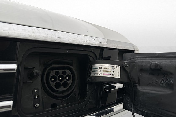 Volkswagen Passat 27 of 29