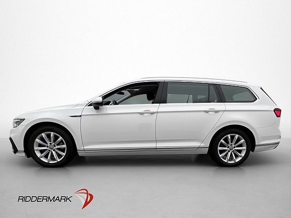 Volkswagen Passat 4 of 29