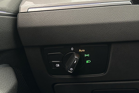 Volkswagen Passat 28 of 29
