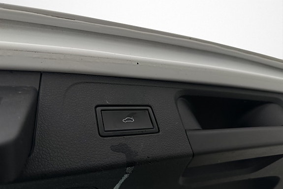 Volkswagen Passat 26 of 29