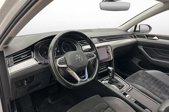 Volkswagen Passat 9 of 29