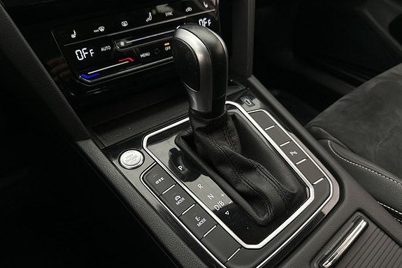 Volkswagen Passat 20 of 29