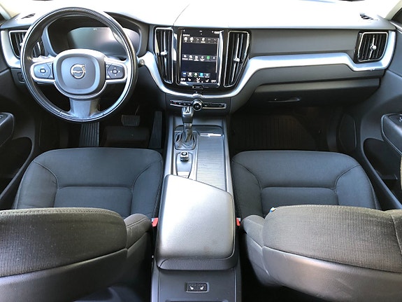 Volvo XC60 9 of 14