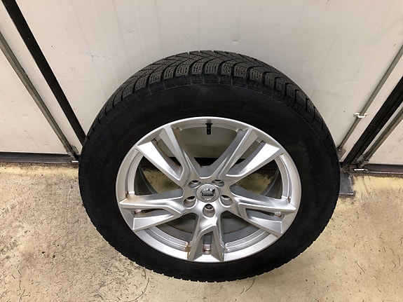 Volvo XC60 14 of 14