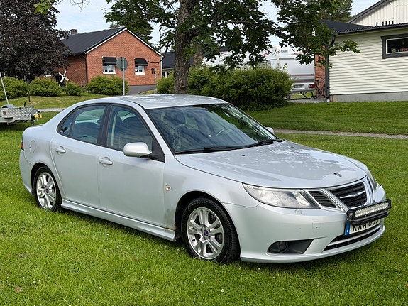 Saab 9-3 2 of 5