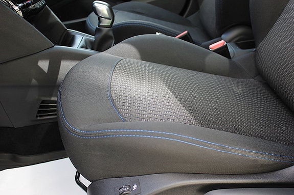 Peugeot 208 17 of 25