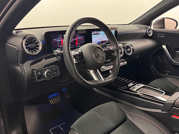 Mercedes-Benz A250 e 6 of 14