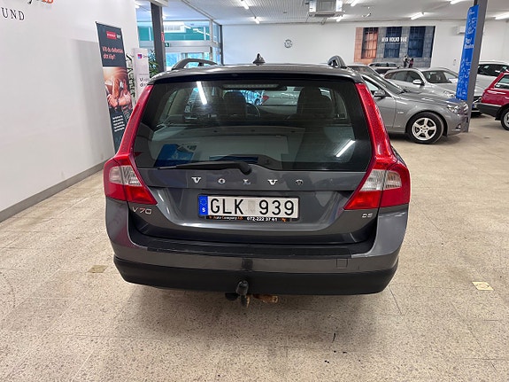 Volvo V70 5 of 5