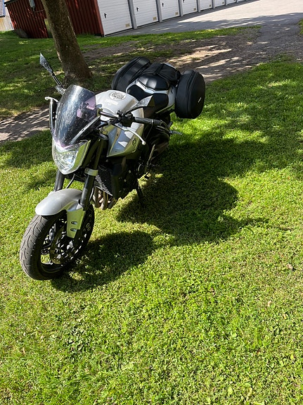Yamaha FZ1-N Fazer 3 of 6