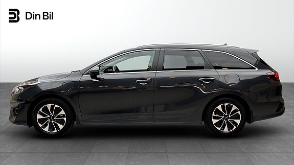 Kia Ceed 2 of 5