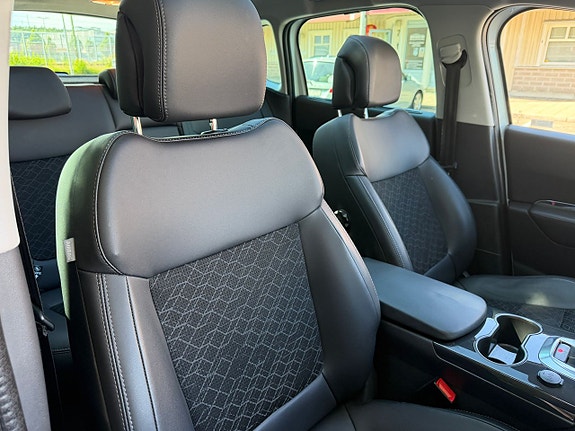Peugeot 3008 9 of 18